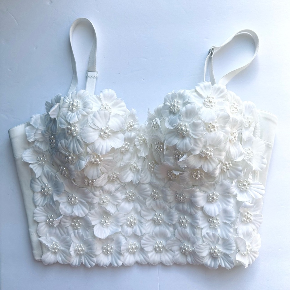 Floral 3D‎ Embellished Pearls White Corset Bustier  Sz Small 36B Crop Top - Picture 3 of 8